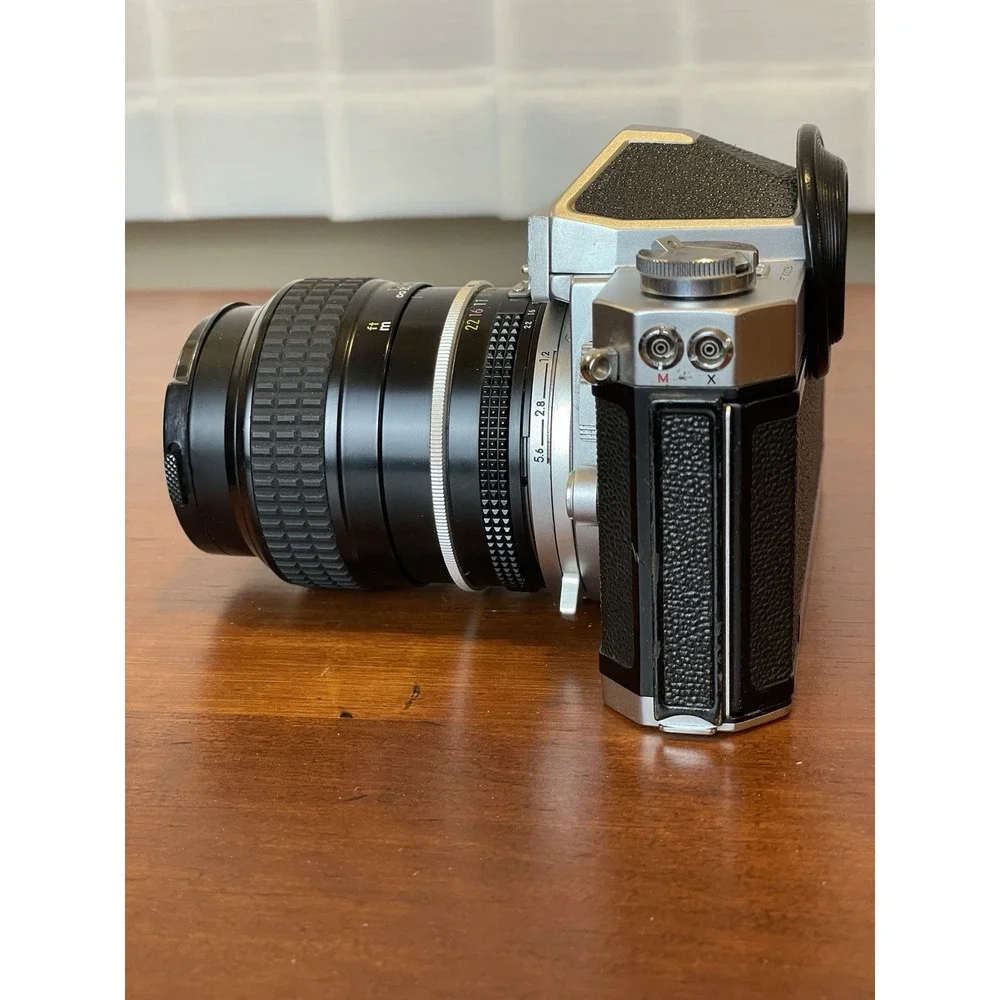 Nikkormat‎ FTN Camera + Nikon 105 mm 1:2.5 Lens